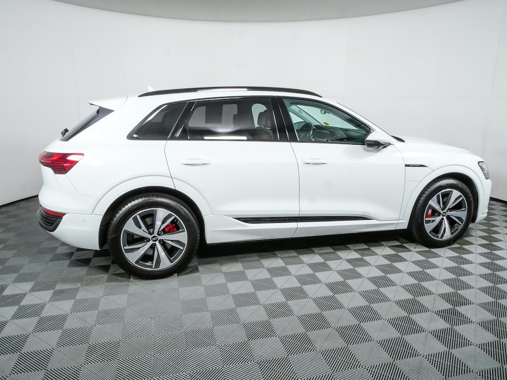 Used 2024 Audi Q8 e-tron Premium Plus SUV