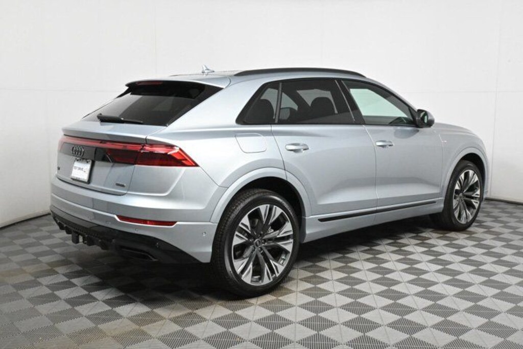 New 2025 Audi Q8 55 Premium Plus SUV