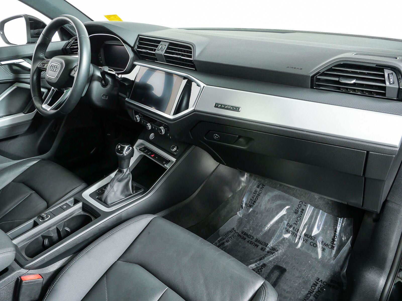 2020 Audi Q3 S Line Premium - Photo 23