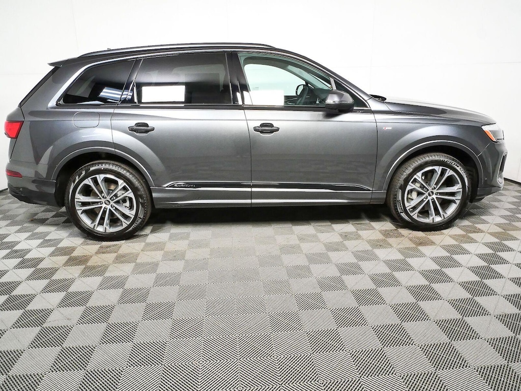 New 2026 Audi Q7 SUV