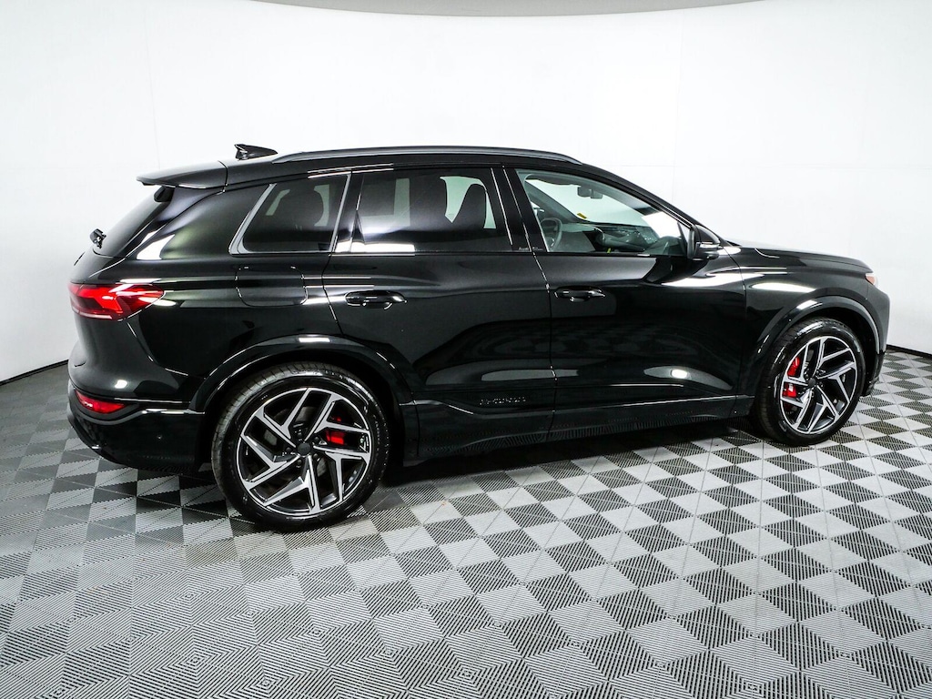 New 2027 Audi SQ6 e-tron SUV