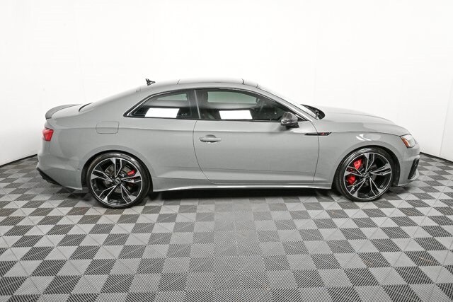 2022 Audi S5 Prestige photo 2