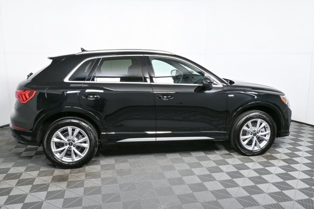 New 2025 Audi Q3 45 S line Premium SUV