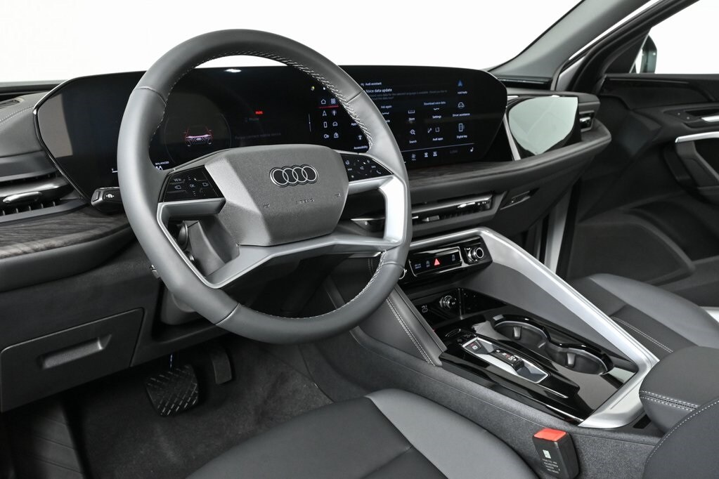 2025 Audi Q5 2.0T Premium photo 4