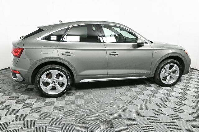 2025 Audi Q5 Sportback 45 S line Premium Plus photo 2