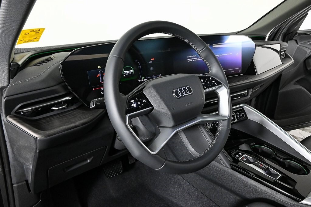 2025 Audi Q5 2.0T Premium photo 3