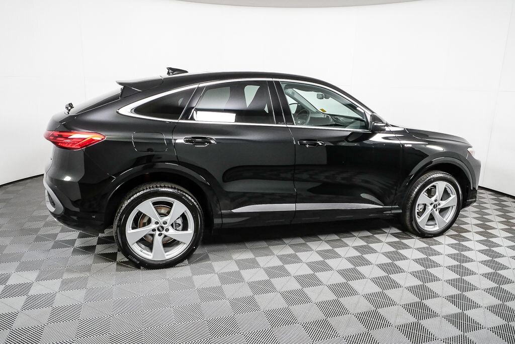 New 2025 Audi Q5 2.0T Premium Plus Quattro SUV