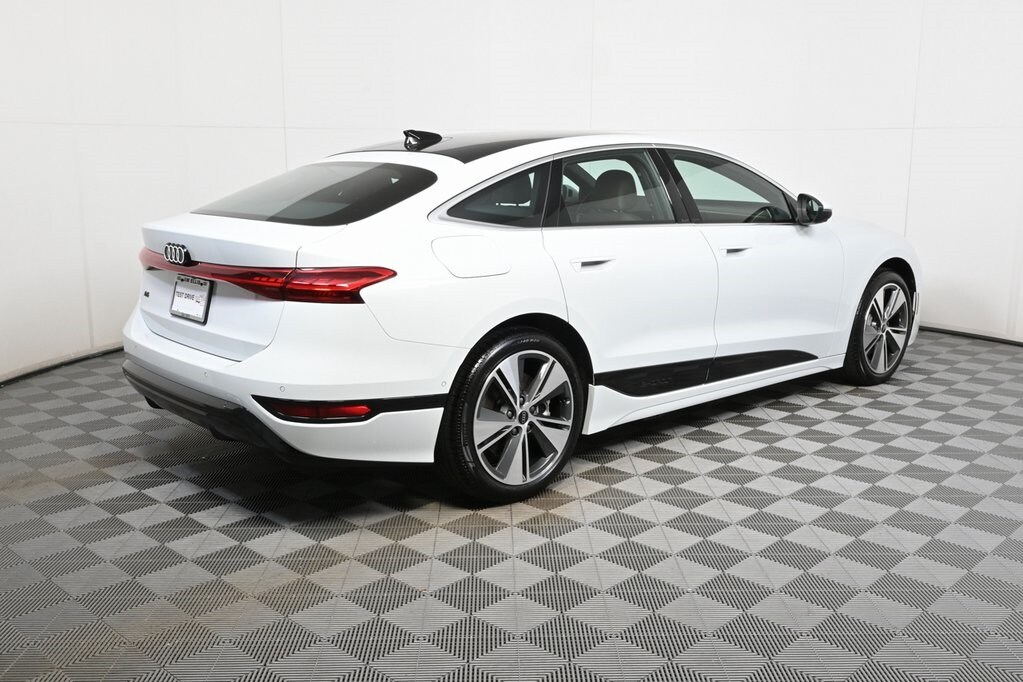 2025 Audi A6 Premium photo 3