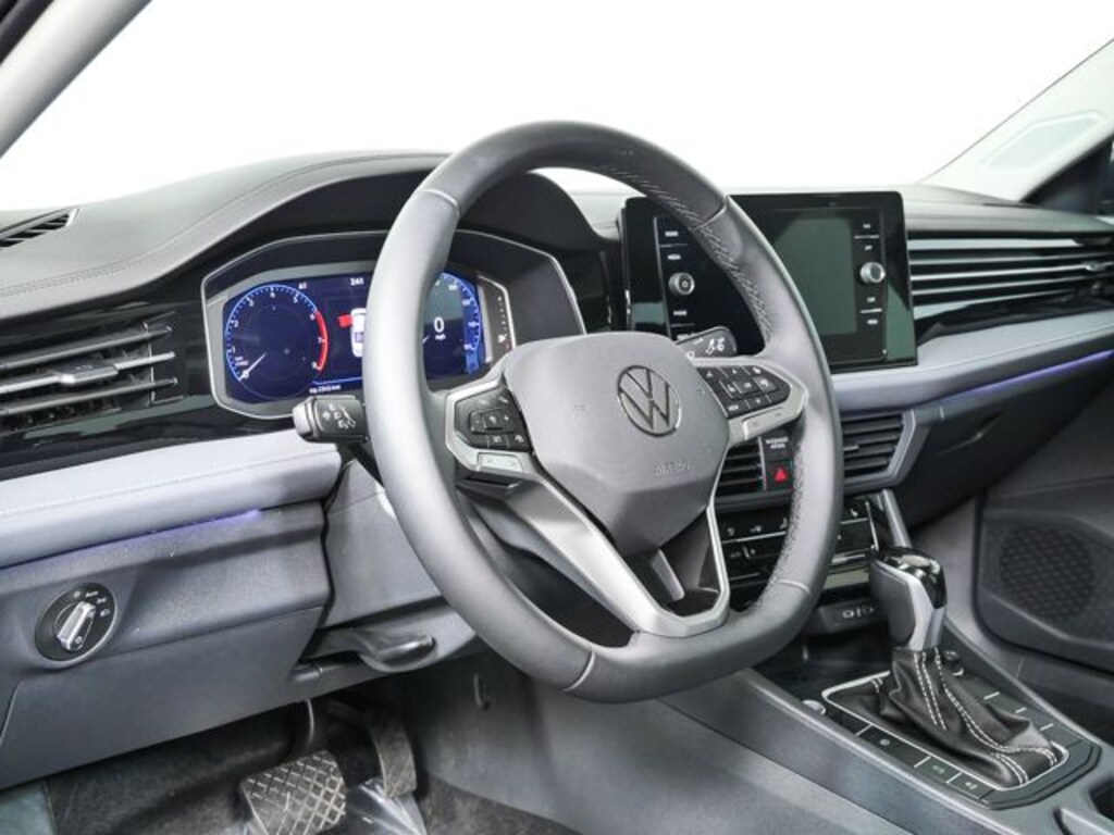 Used 2025 Volkswagen Jetta 1.5T SEL Sedan