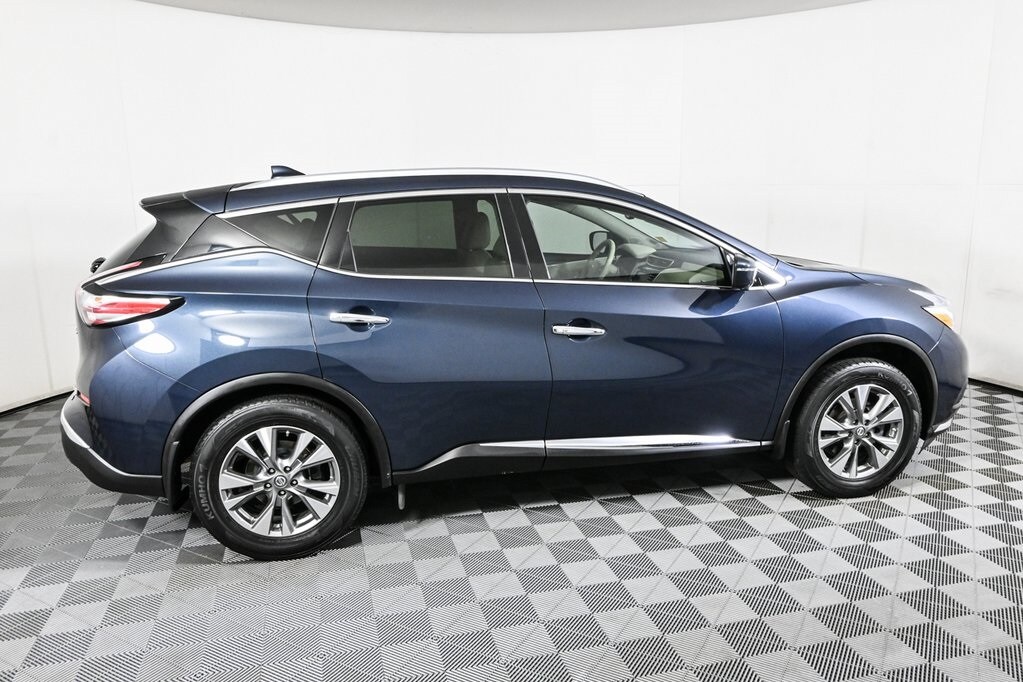 2018 Nissan Murano photo 2