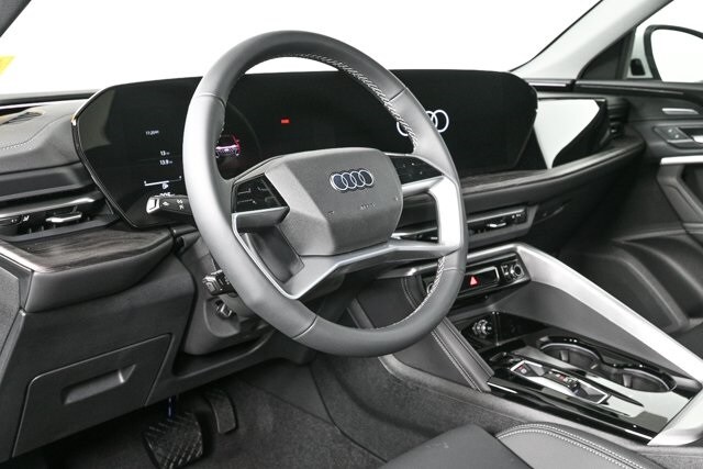 2025 Audi Q5 2.0T Premium Plus photo 4