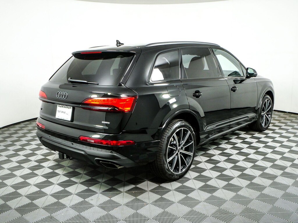 New 2026 Audi Q7 SUV