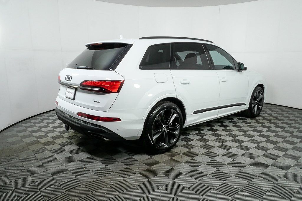 New 2026 Audi Q7 55 Premium Plus Quattro SUV