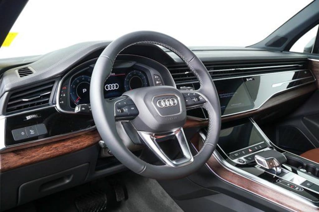New 2026 Audi Q7 45 Premium Quattro SUV