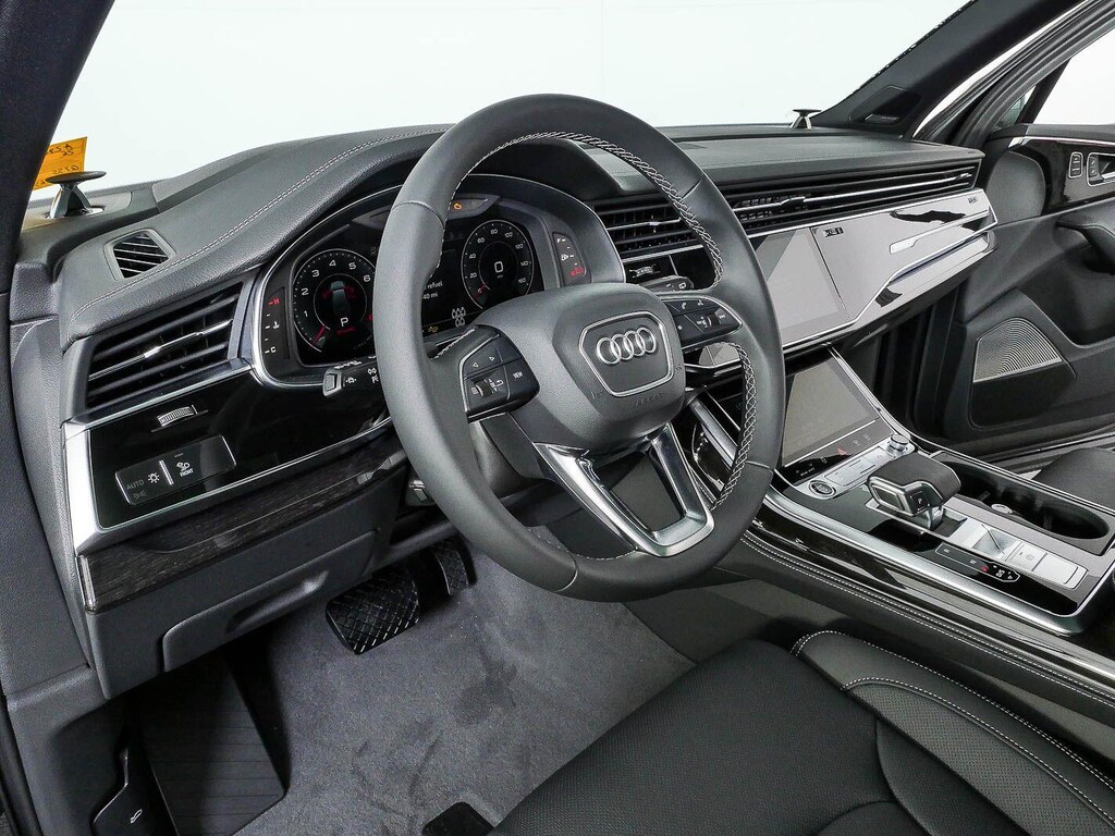 New 2026 Audi Q7 SUV