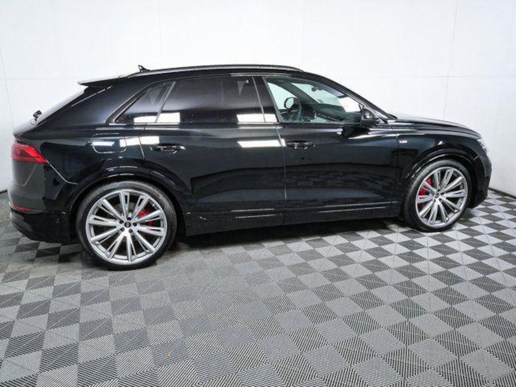 New 2026 Audi Q8 SUV