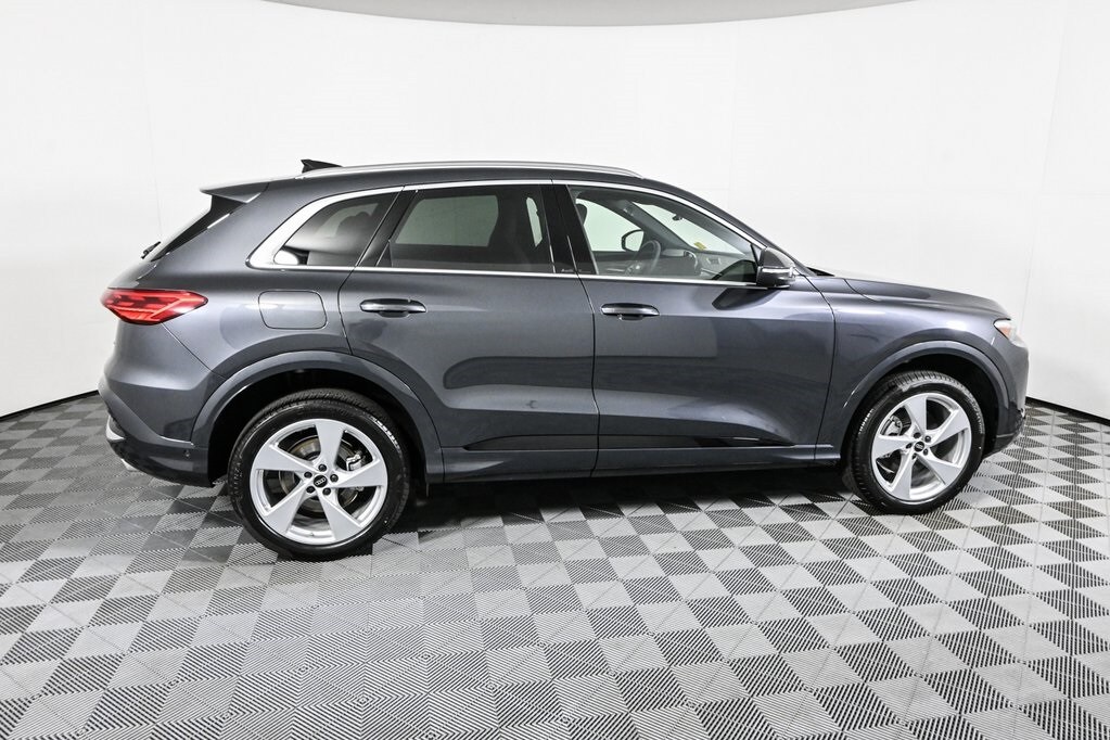 2025 Audi Q5 2.0T Premium Plus photo 2