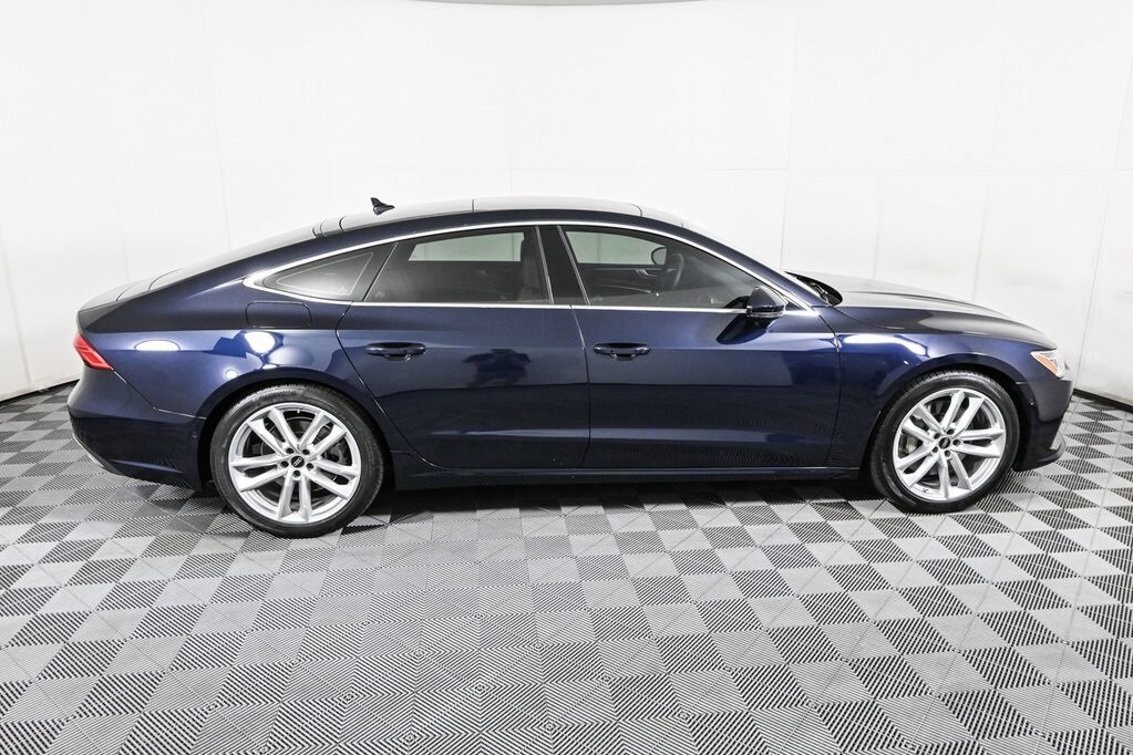 2022 Audi A7 55 Premium photo 2