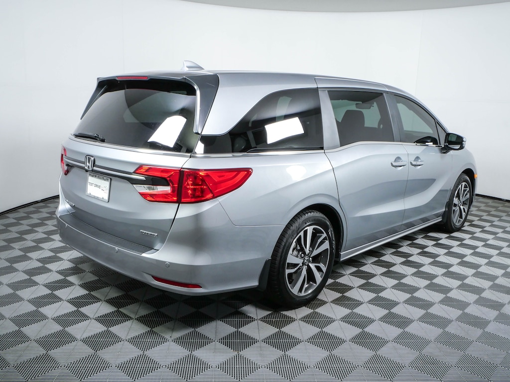 Used 2024 Honda Odyssey Touring Van