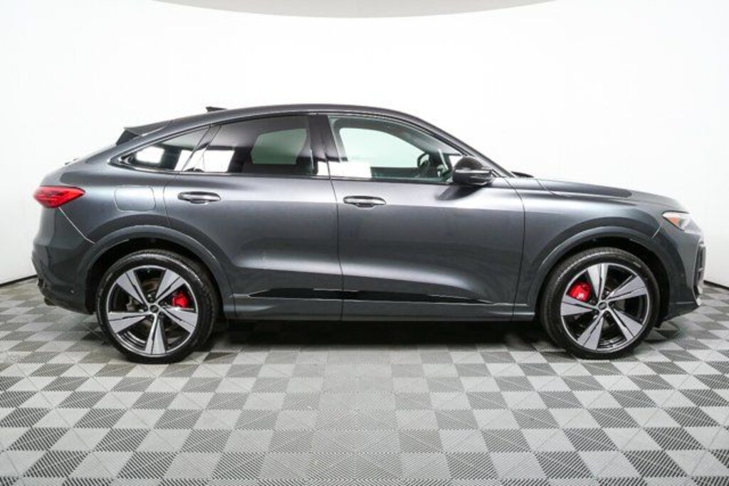 New 2025 Audi SQ5 3.0T Premium Plus Quattro SUV