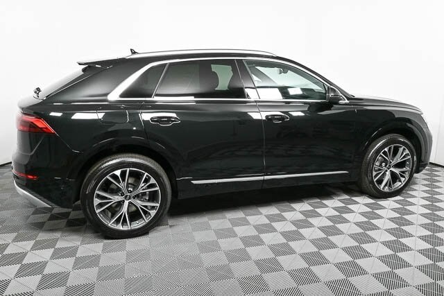 2025 Audi Q8 55 Premium photo 2