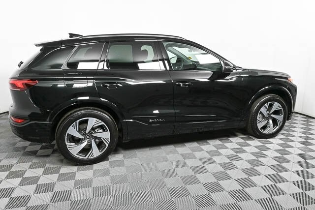 2025 Audi Q6 E-tron Premium photo 2