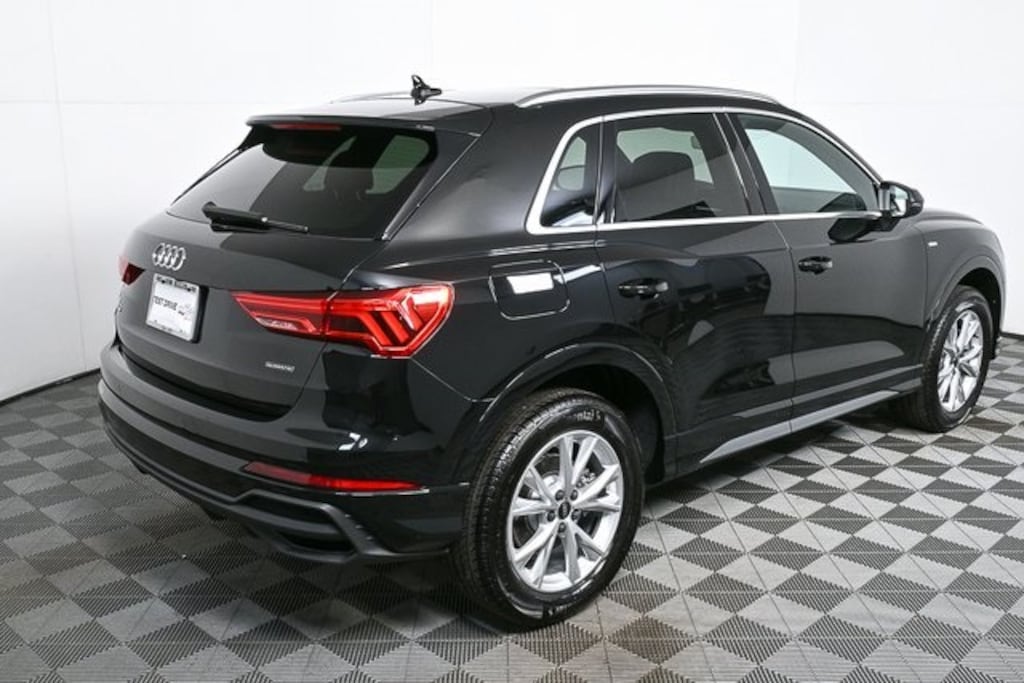 New 2025 Audi Q3 45 S line Premium SUV