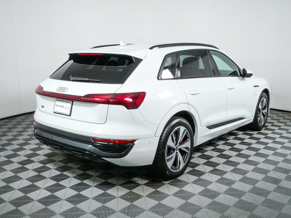 Used 2024 Audi Q8 e-tron Premium Plus SUV