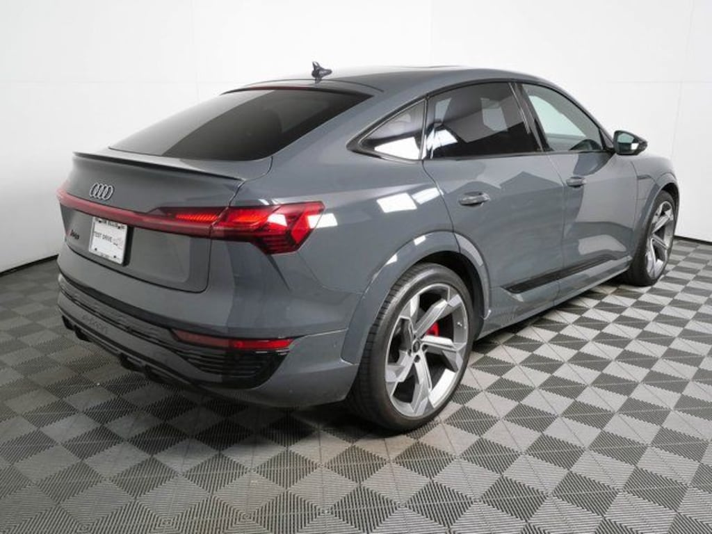 Used 2024 Audi SQ8 Sportback e-tron Premium Plus Quattro SUV
