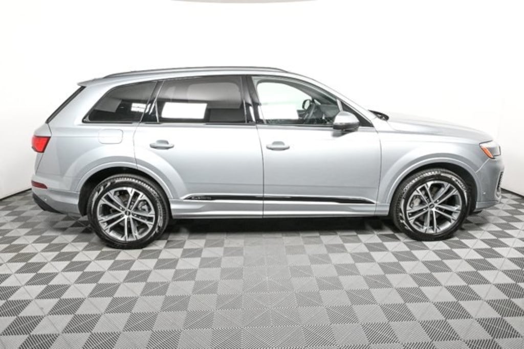 Used 2025 Audi Q7 45 Premium Plus Quattro SUV