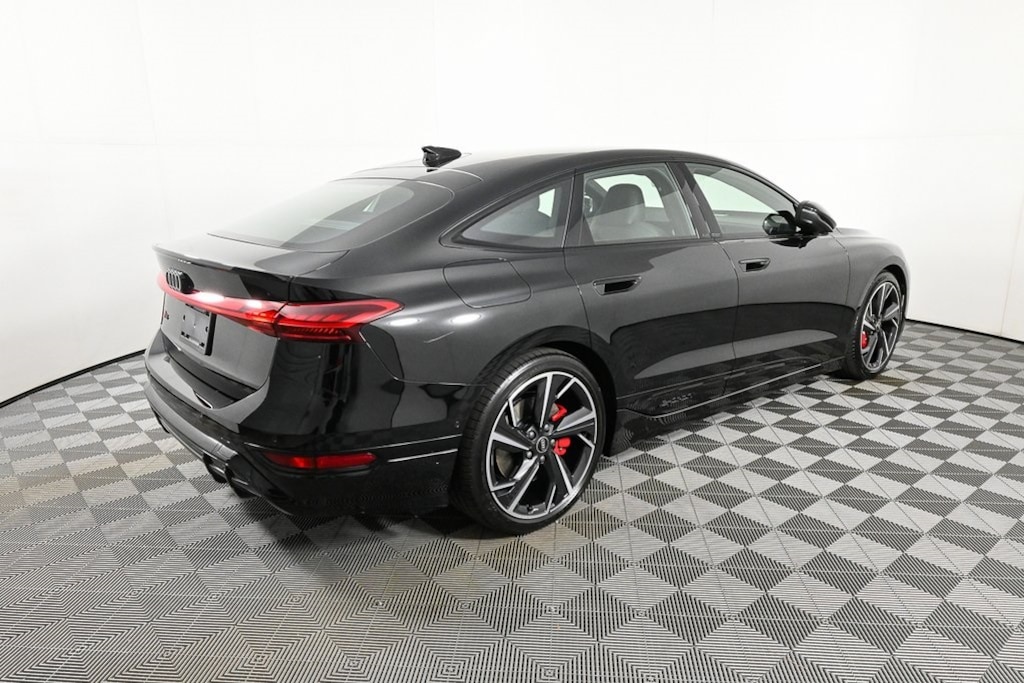 New 2025 Audi S6 Sportback e-tron Premium Plus Sedan