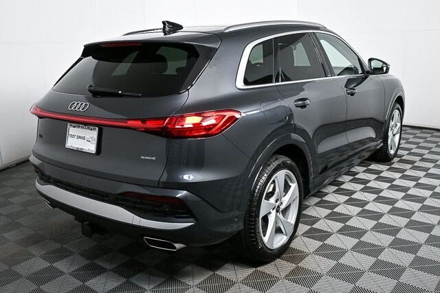 2025 Audi Q5 2.0T Prestige photo 3
