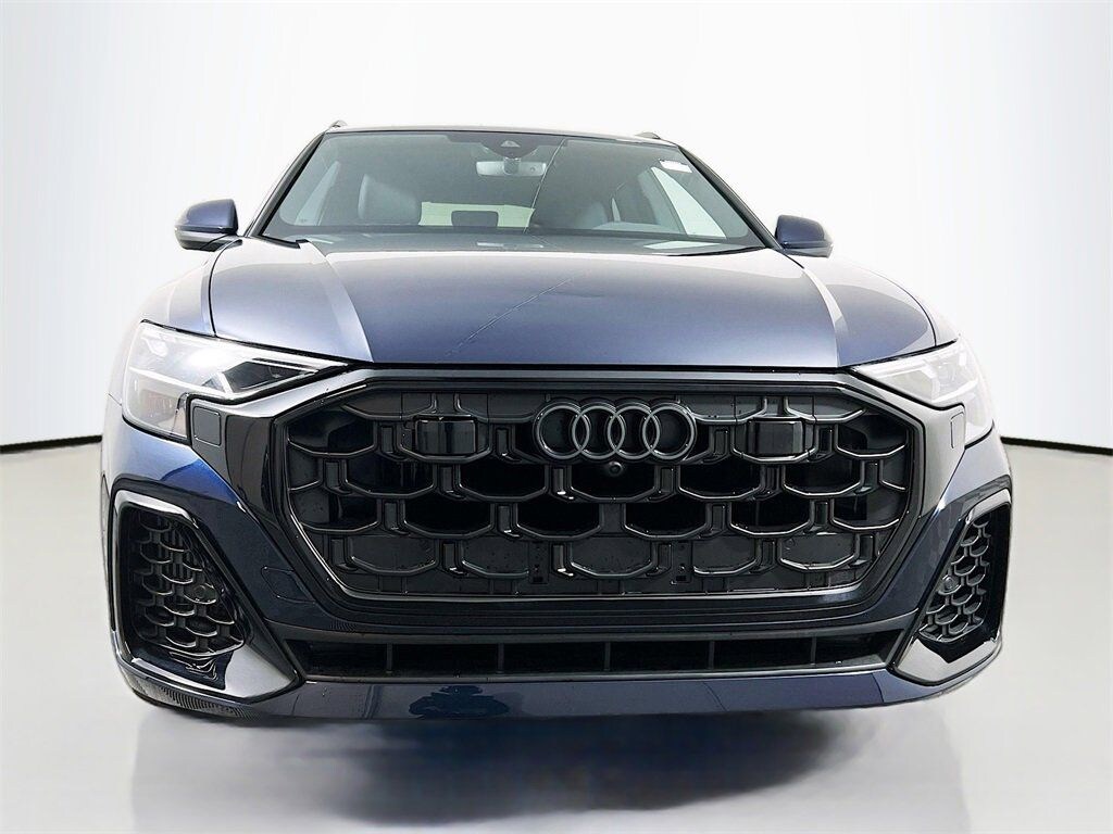 New 2026 Audi Q8 SUV