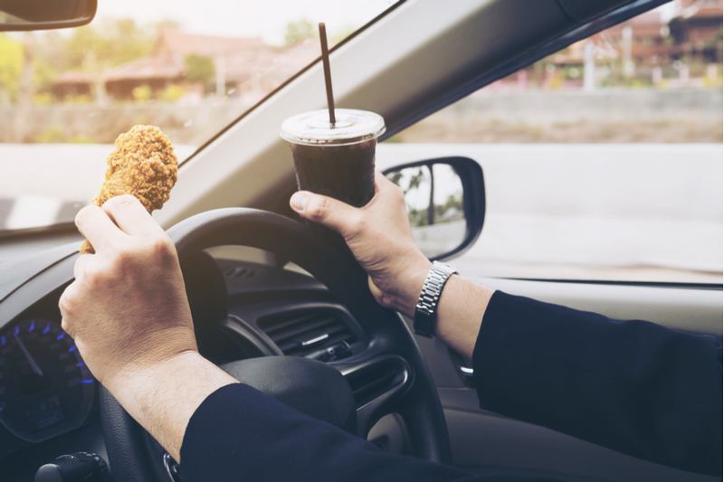 Hasil gambar untuk AVOID THESE DANGEROUS DRIVING HABITS FOR YOUR ROAD SAFETY
