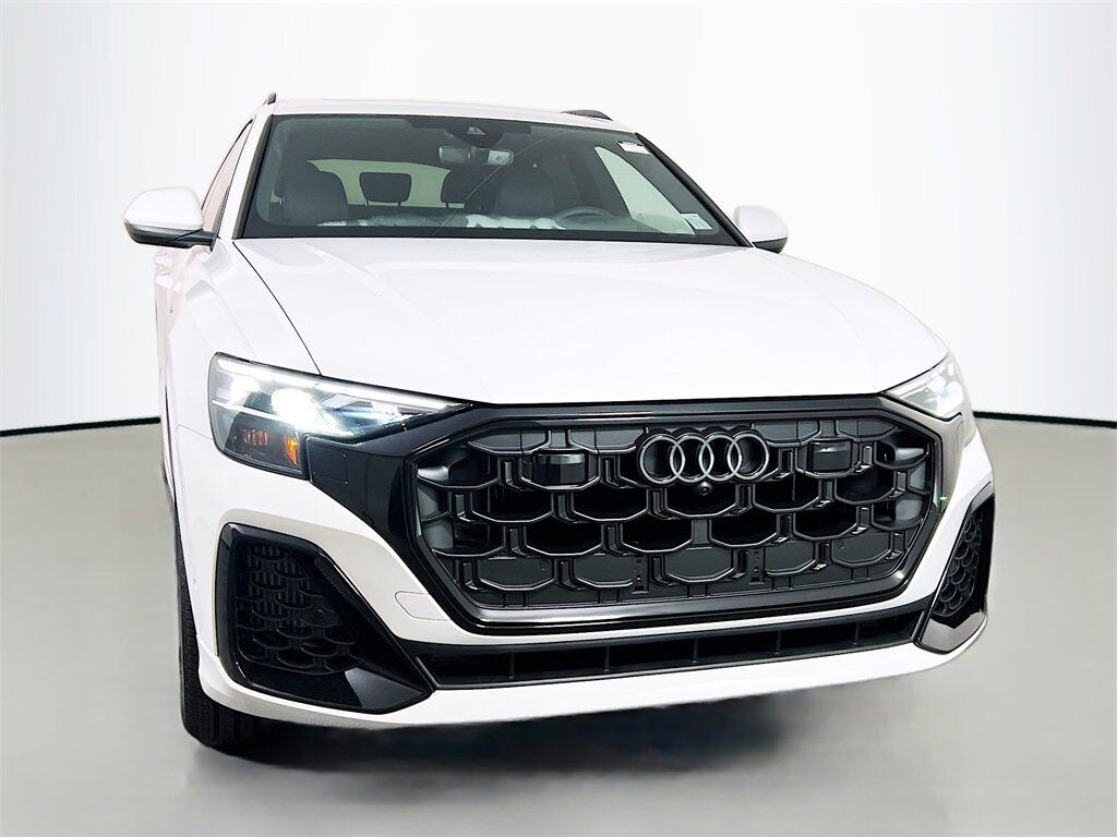 New 2026 Audi Q8 SUV