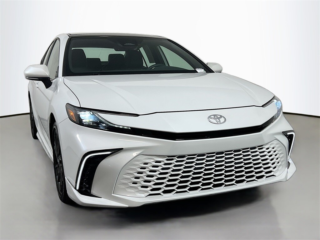 2025 Toyota Camry XSE photo 2