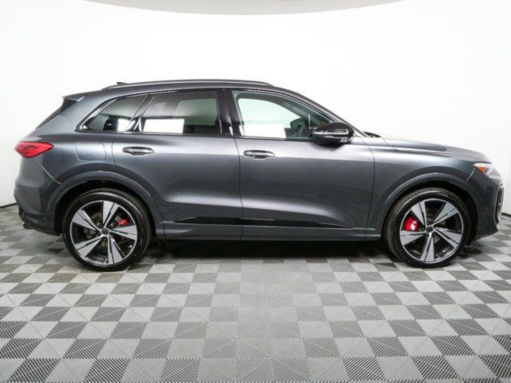 New 2026 Audi SQ5 SUV
