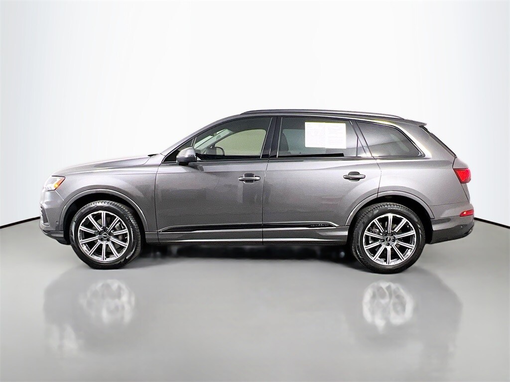 2024 Audi Q7 45 Premium Plus photo 4