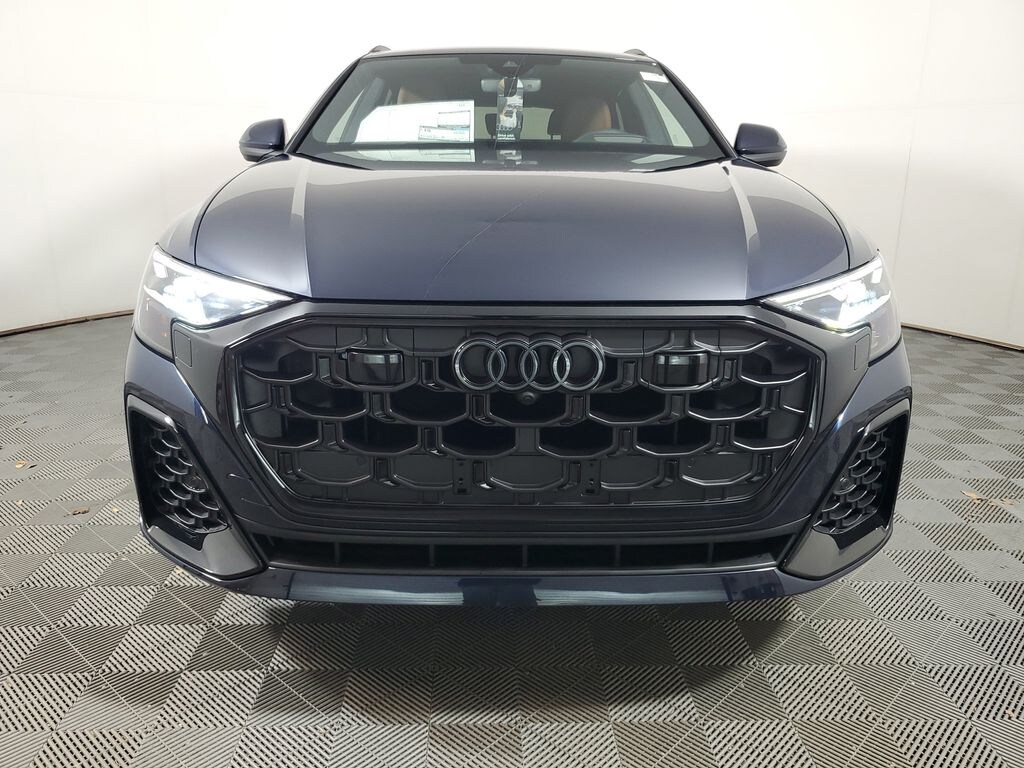New 2026 Audi Q8 SUV