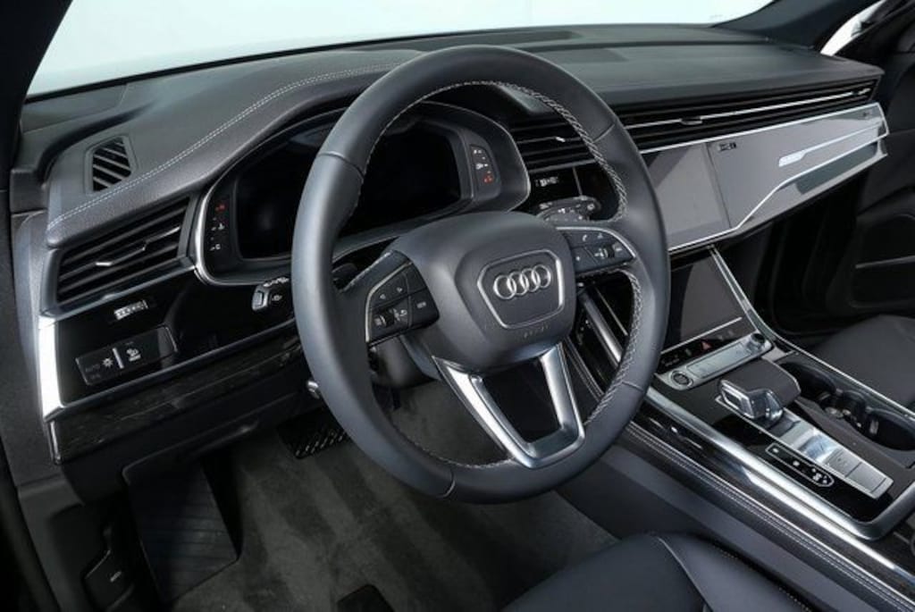 New 2026 Audi Q8 SUV
