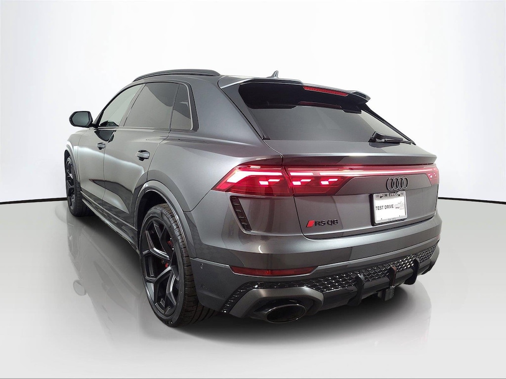 New 2026 Audi RS Q8 SUV