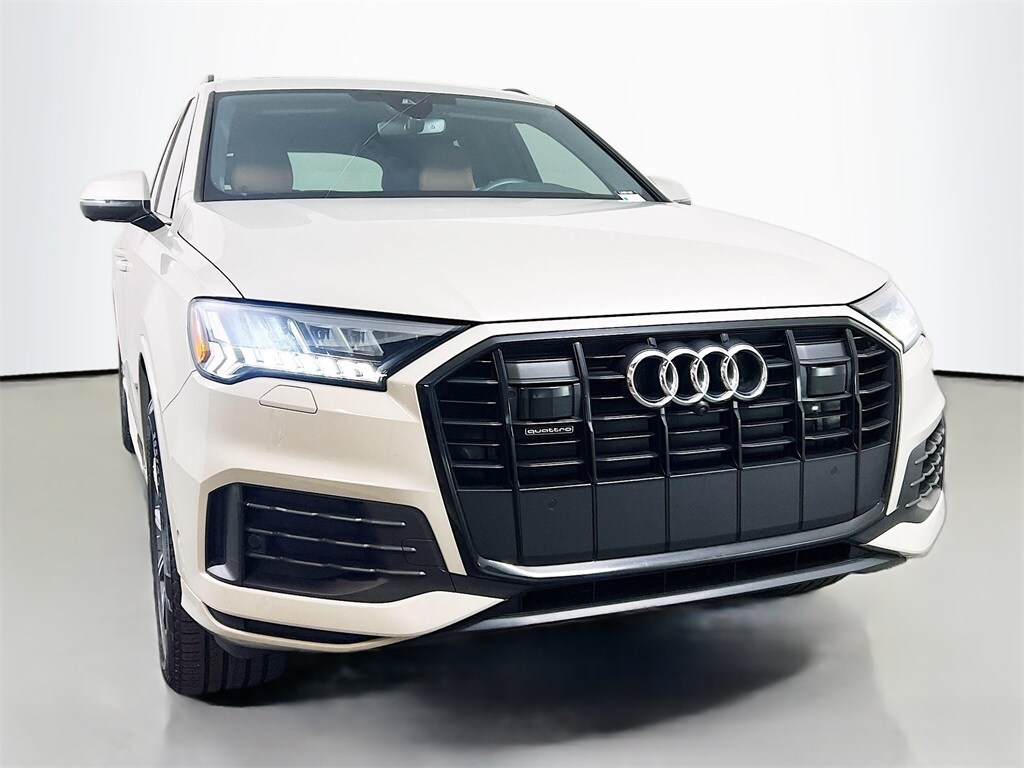 Used 2024 Audi Q7 45 Premium Plus quattro SUV