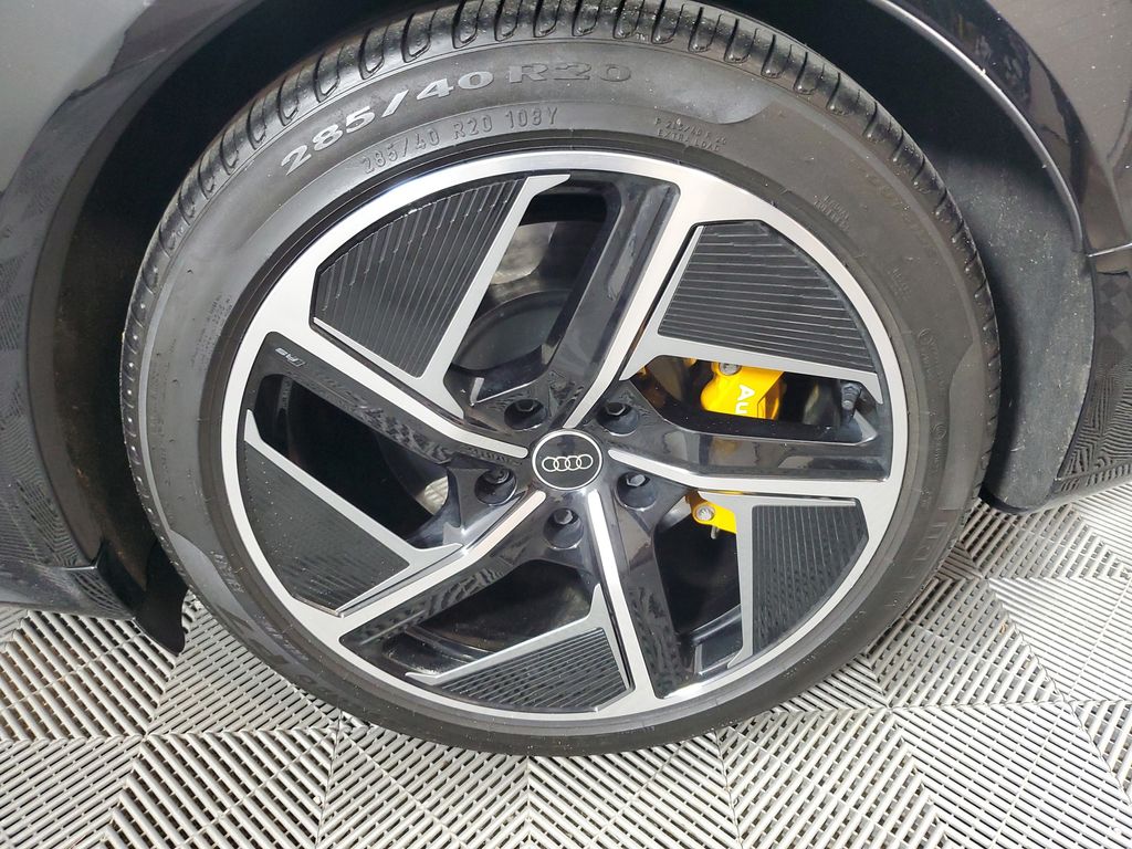 2024 Audi RS e-tron GT Base - Photo 11
