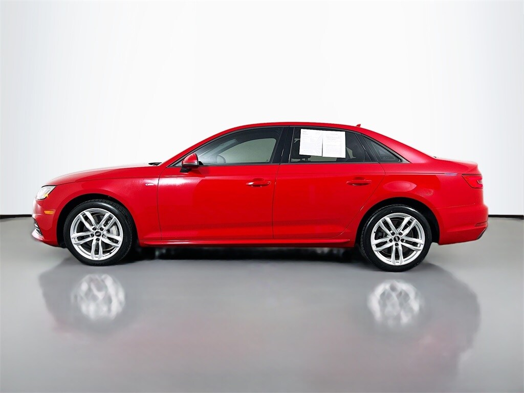 2017 Audi A4 2.0T Quattro photo 4