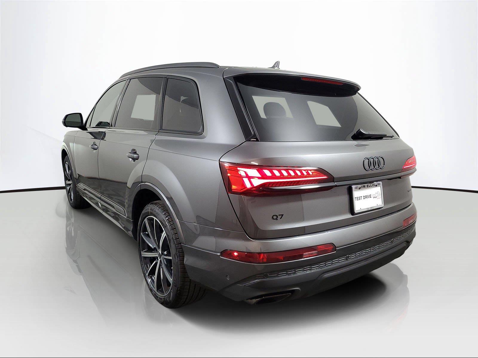 New 2026 Audi Q7 SUV
