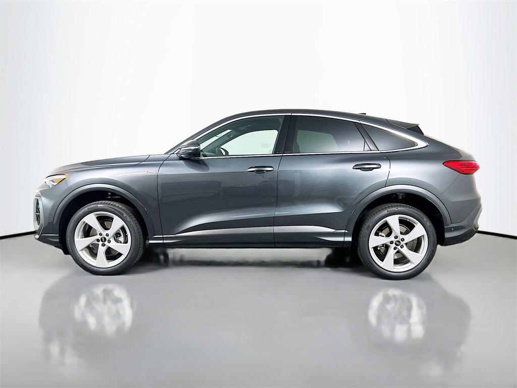 2025 Audi Q5 2.0T Premium Plus photo 4