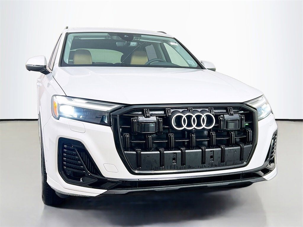 New 2026 Audi Q7 55 Premium Plus SUV
