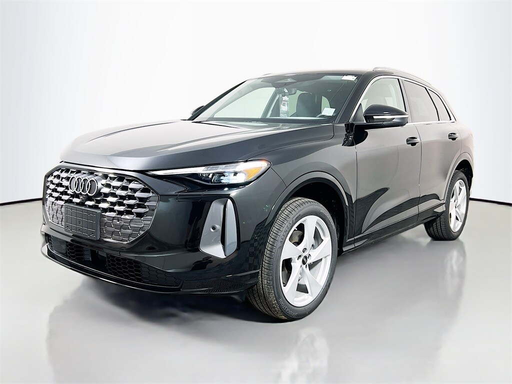 2025 Audi Q5 2.0T Premium Plus photo 3
