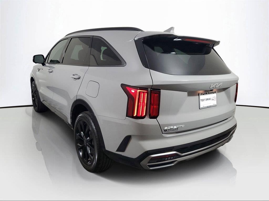 Used 2023 Kia Sorento SX Prestige SUV