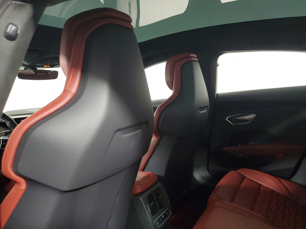 2024 Audi RS e-tron GT Base - Photo 14